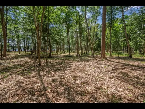 142-144 Kindling Point Eagle River WI 54521