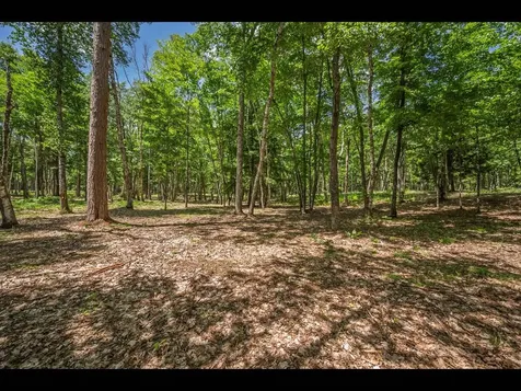 142-144 Kindling Point Eagle River WI 54521