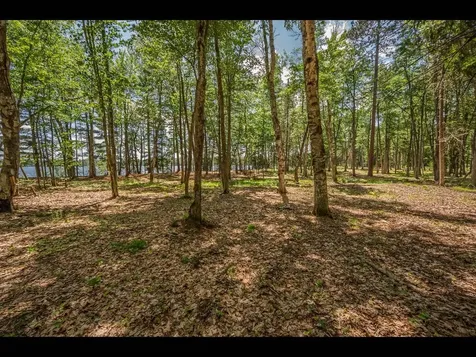 142-144 Kindling Point Eagle River WI 54521