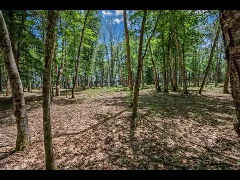 142-144 Kindling Point Eagle River WI 54521