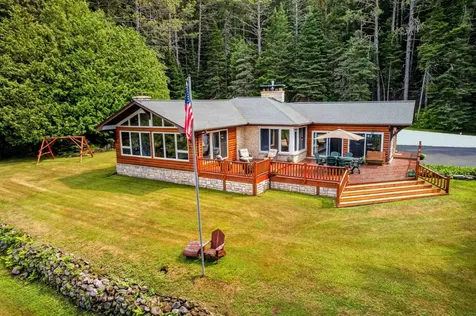 2250 Gunderson Lane Phelps WI 54554