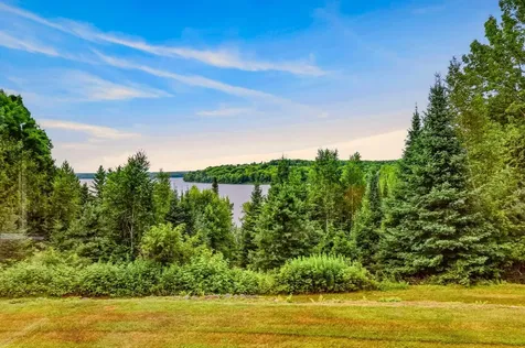2250 Gunderson Lane Phelps WI 54554