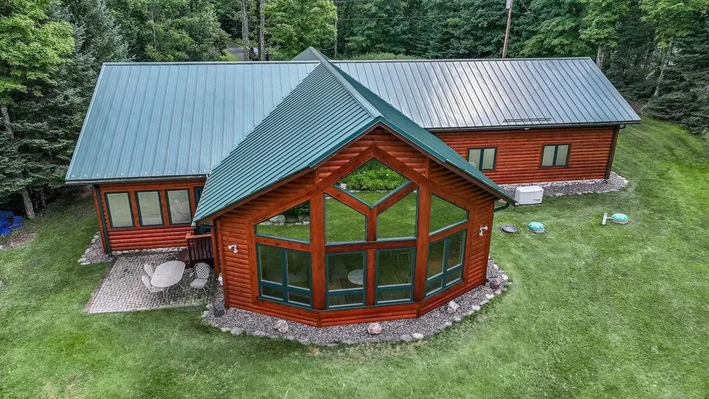 10853 Cth B Presque Isle WI 54557