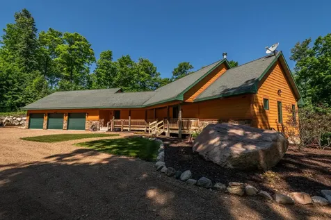 W11328 Northwoods Lane Elcho WI 54428