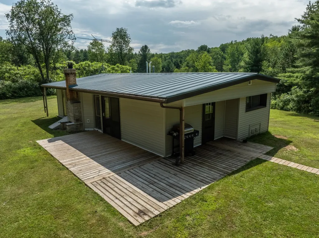 12220 Lonzo Lane White Lake WI 54491