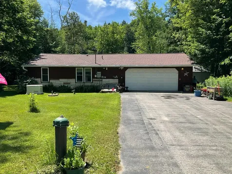 10817 Randall Lane Suring WI 54174