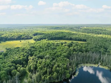 441 Kalla Walla Trail Crystal Falls MI 49920
