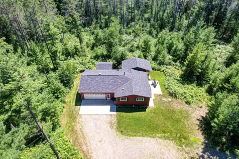 W8819 Eveland's Way Elcho WI 54428