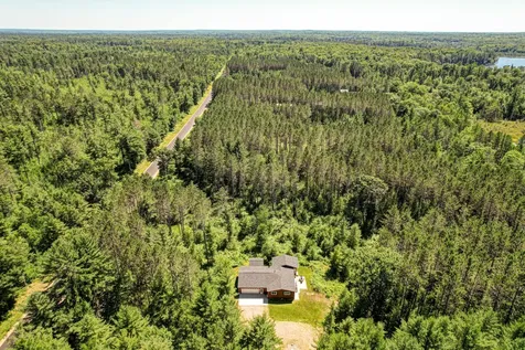 W8819 Eveland's Way Elcho WI 54428