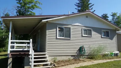 9151 Parkway Road N Crivitz WI 54114