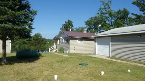 9151 Parkway Road N Crivitz WI 54114