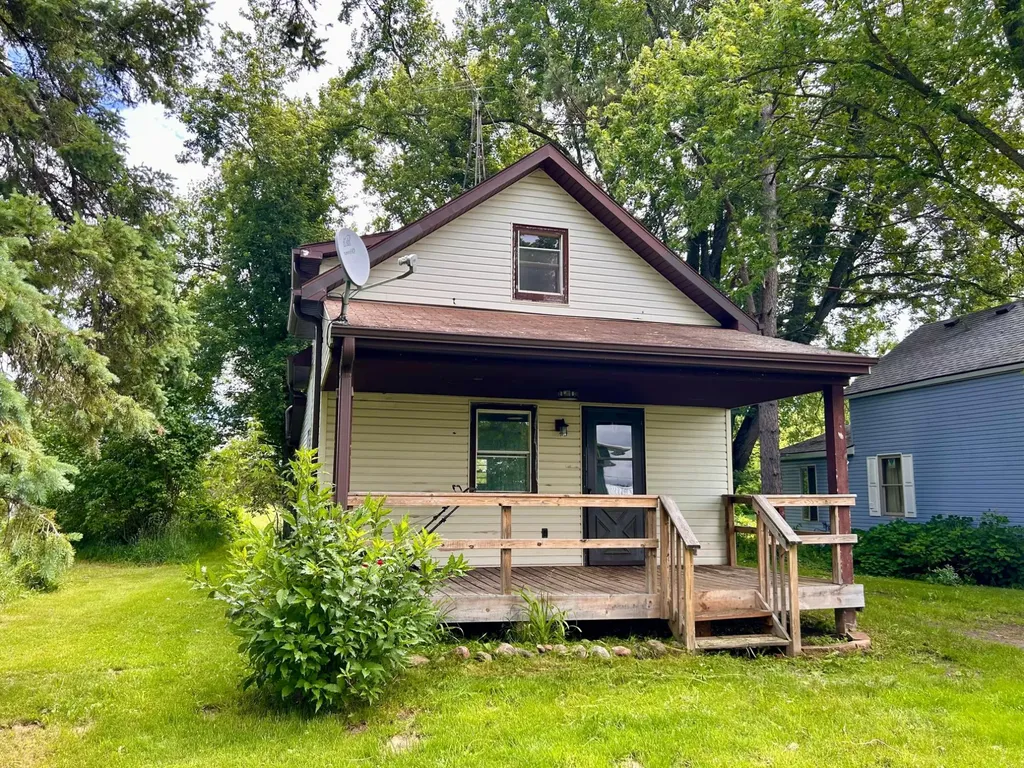 7916 Maple Street Argonne WI 54511