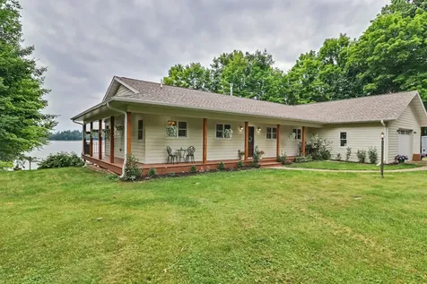 6739 Maple Road Sugar Camp WI 54501