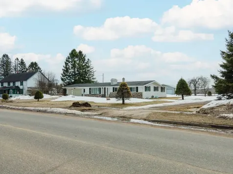 4 19th Street Caspian MI 49915