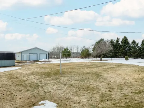 4 19th Street Caspian MI 49915