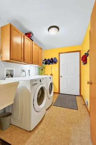 8305 Green Bass Creek Eagle River WI 54521
