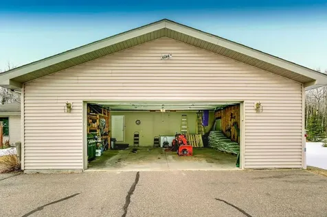 8305 Green Bass Creek Eagle River WI 54521