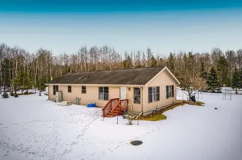 8305 Green Bass Creek Eagle River WI 54521