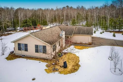 8305 Green Bass Creek Eagle River WI 54521