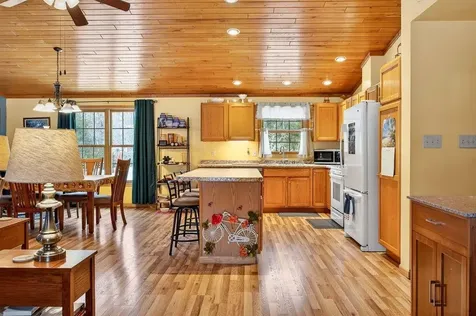 8305 Green Bass Creek Eagle River WI 54521