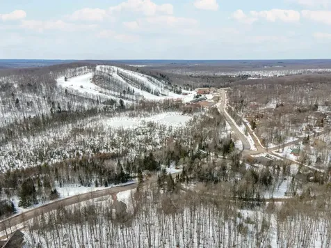 104 Sleepy Hollow Road Iron River MI 49935