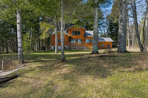 7622 Braeger Road Three Lakes WI 54562
