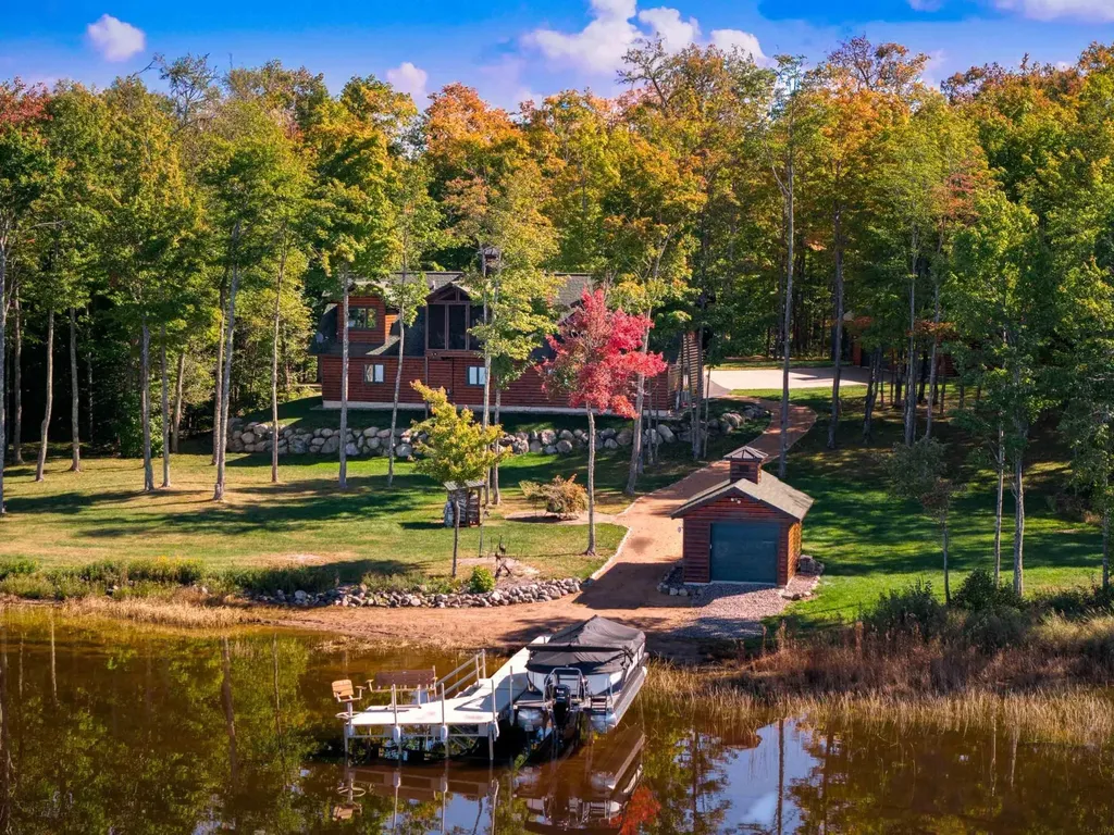 6920 N Lake Six Road Mercer WI 54547
