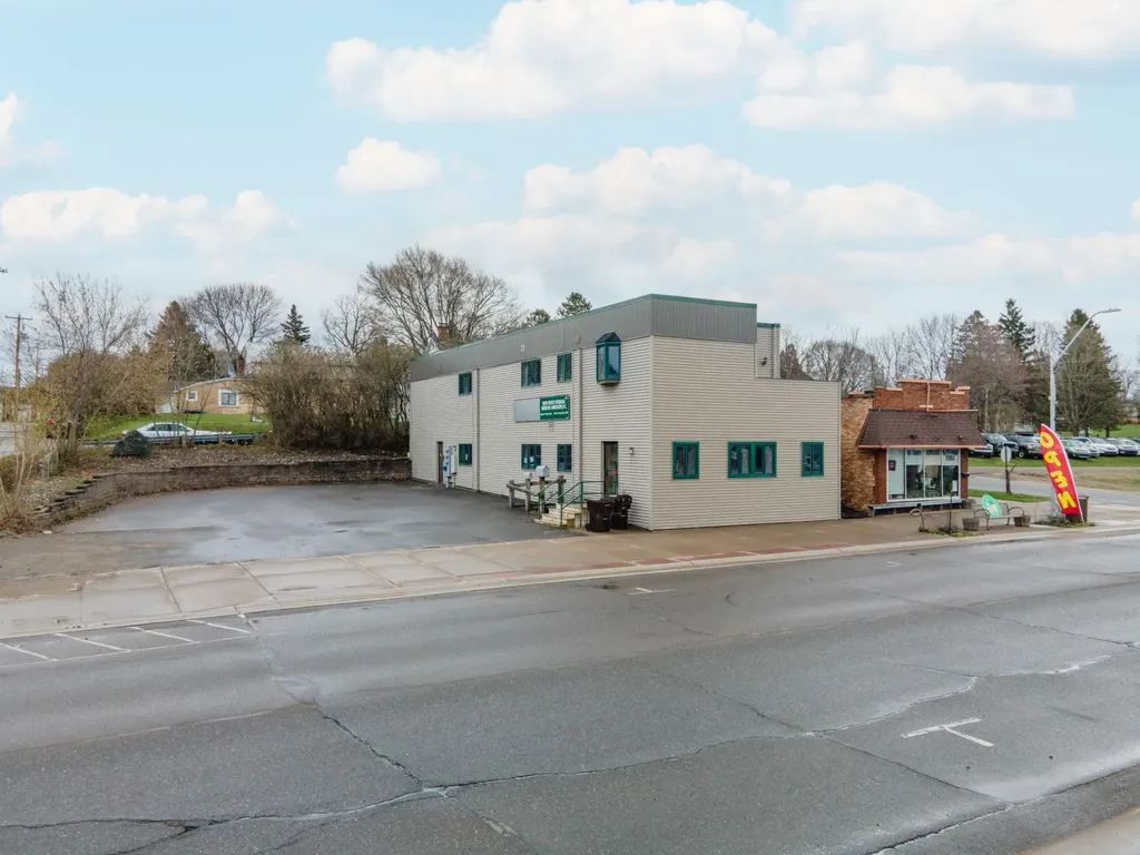 417 Washington Avenue Iron River MI 49935