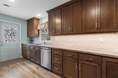 16164 Bucks Point Lane Mountain WI 54149