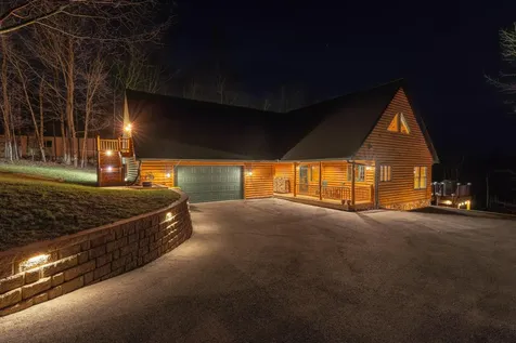 4755 Grand View Drive Eagle River WI 54521