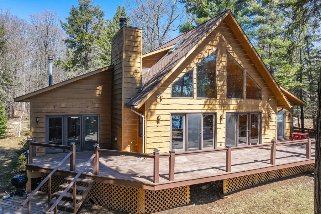 6844 Bengs Road Three Lakes WI 54562