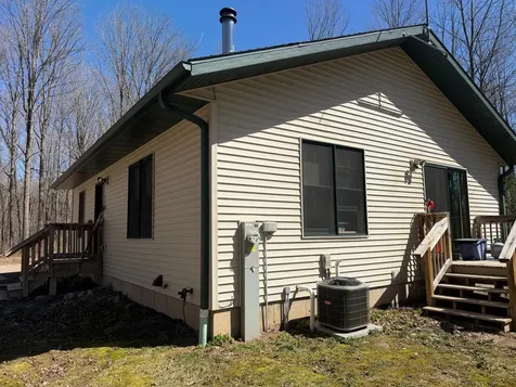 10662 Highway 139 Argonne WI 54511