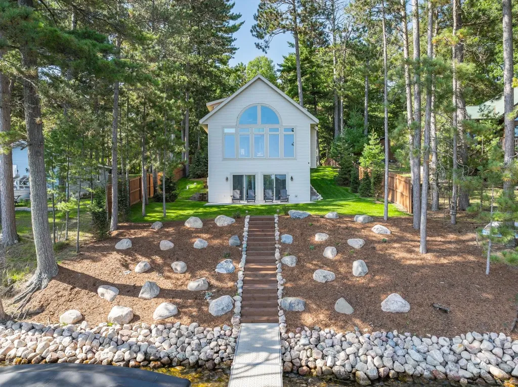8468 Hower Road Minocqua WI 54548