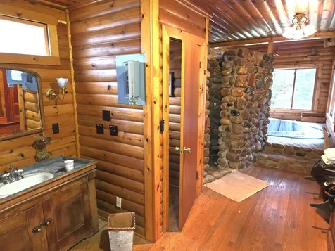 24135 Beaver Station Road Watersmeet MI 49969