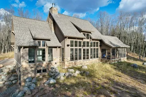 18751 Big Lake Road Watersmeet MI 49969