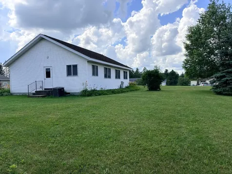 W10610 Clinic Street Elcho WI 54428