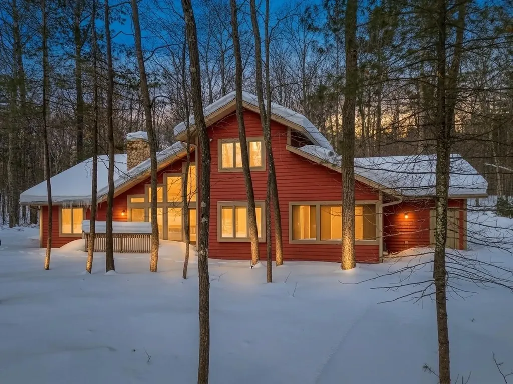 のり burningso 14295 Little Ten Lane Lac Du Flambeau, WI 54538 | 215707