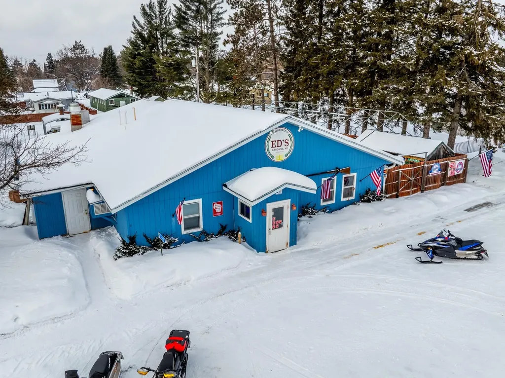 7909 Main Street Argonne WI 54511