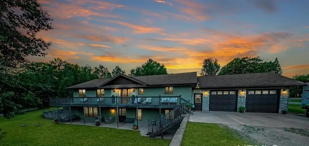N22791 Carpenter Road Niagara WI 54151