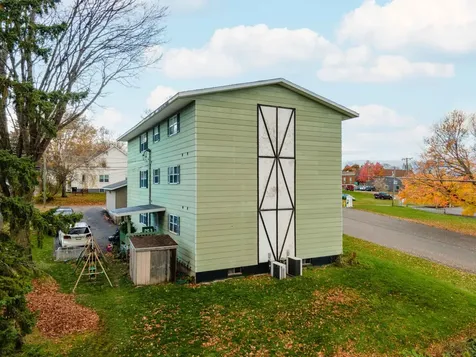 401 Marquette Avenue Crystal Falls MI 49920