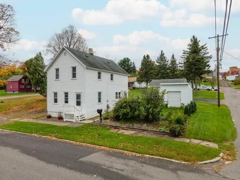 12 1ST Street S Crystal Falls MI 49920