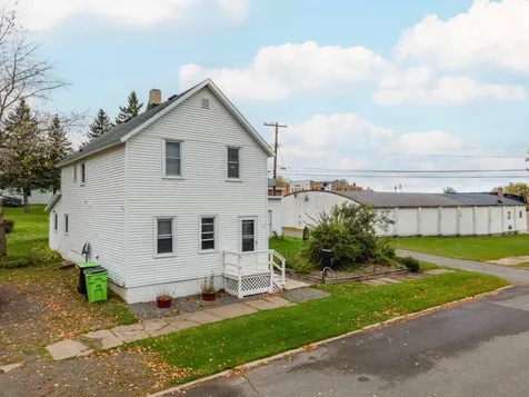 12 1st Street S Crystal Falls MI 49920