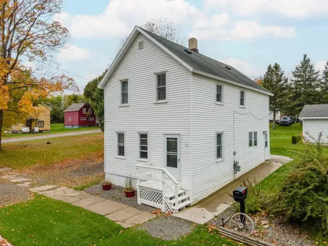 12 1st Street S Crystal Falls MI 49920