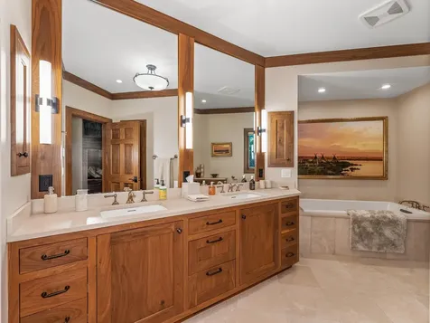 1612 Mckinley Blv Eagle River WI 54521