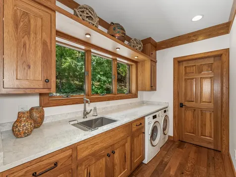 1612 Mckinley Blv Eagle River WI 54521