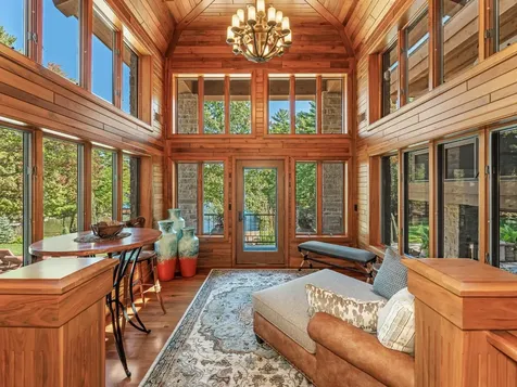 1612 Mckinley Blv Eagle River WI 54521