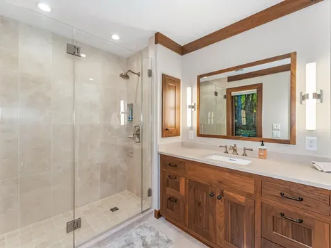 1612 Mckinley Blv Eagle River WI 54521