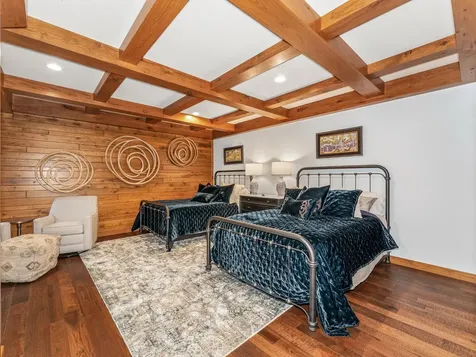 1612 Mckinley Blv Eagle River WI 54521