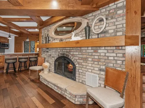 1612 Mckinley Blv Eagle River WI 54521