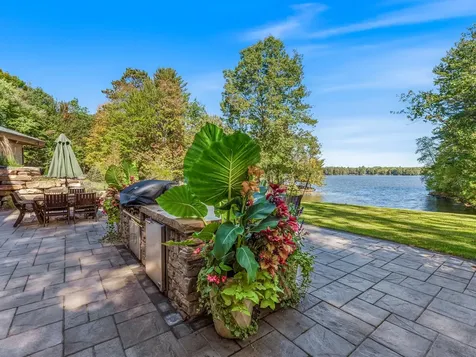 1612 Mckinley Blv Eagle River WI 54521